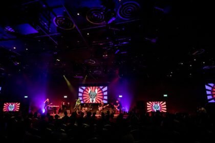 Hollywood stuntman area on fire for pink floyd quilt dies outdated faculty 88