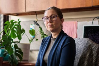 00inv-therapists-ai-02-gjvq-mediumSquareAt3X-v3