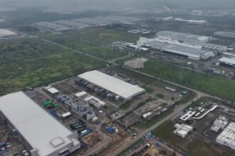 15visualUploader-97026-cover-facebookJumbo