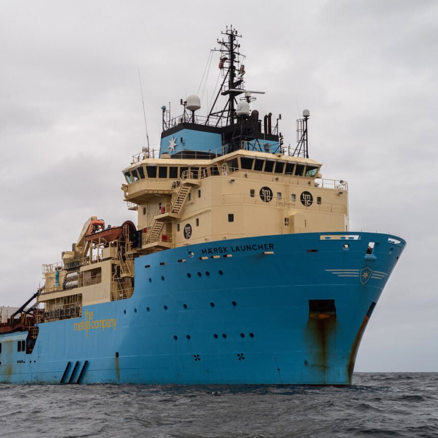 22cli-Seabed-Mining-kpvt-mediumSquareAt3X