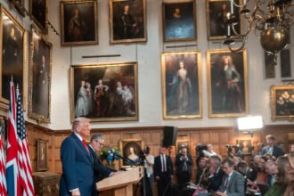 24int-uk-trump-01-mfcp-mediumSquareAt3X