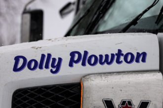 24nat-nashville-snow-01-zwhm-mediumSquareAt3X