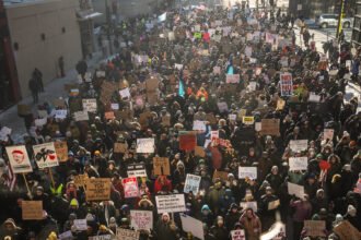 26db-minneapolis-kfph-mediumSquareAt3X