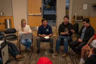 26dc-maga-greenland-TOP-gckb-mediumSquareAt3X