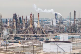 27cli-climate-antitrust-jbfv-mediumSquareAt3X