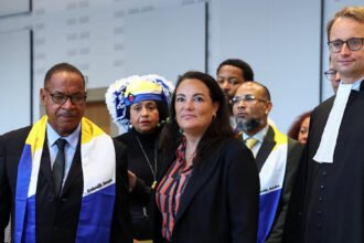 28cli-bonaire-01-jftk-mediumSquareAt3X