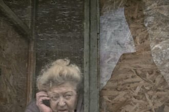 28int-ukraine-kherson-dispatch-bwvg-mediumSquareAt3X