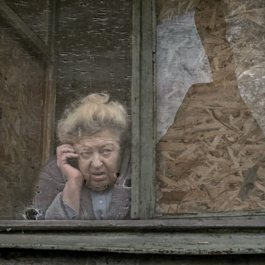 28int-ukraine-kherson-dispatch-bwvg-mediumSquareAt3X