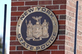 28lif-foil-sidebar-bqhv-mediumSquareAt3X