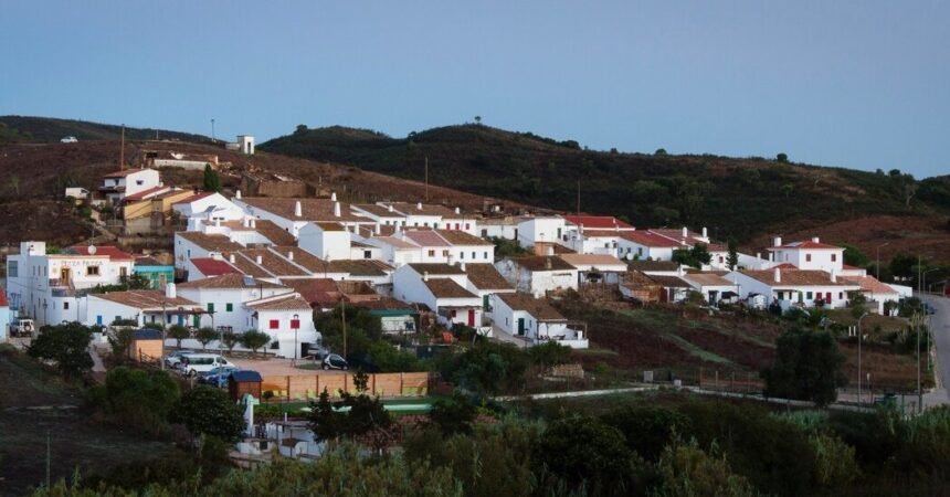 31DB-Aldeia-da-Pedralva-wide-facebookJumbo