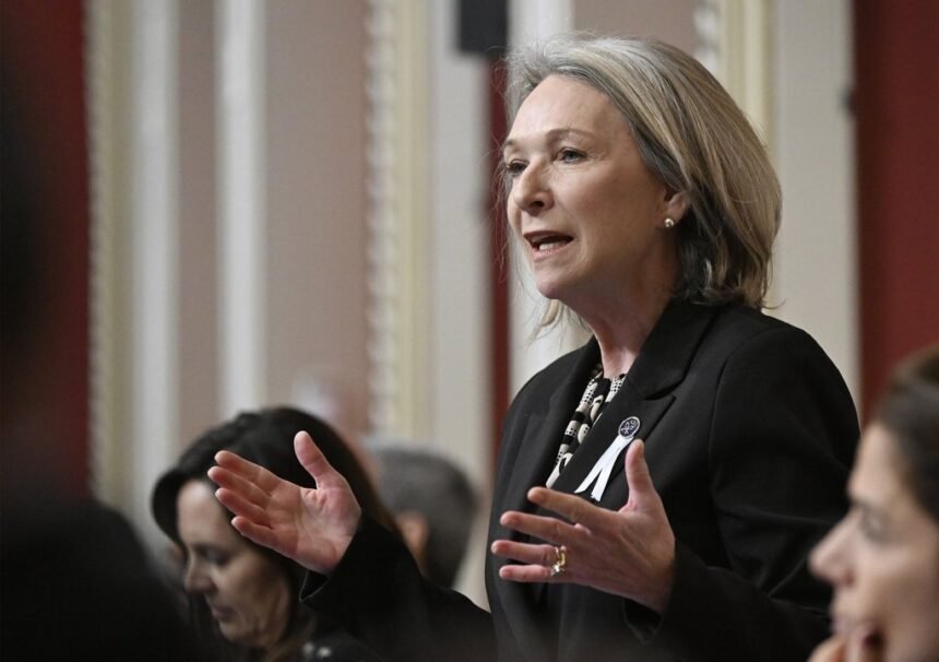 693396d0f21565657e29a50e2a5e4661167f4650e0be200729e23310e2648c12