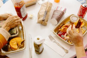 FD-DELIVERY-09-vkgl-mediumSquareAt3X