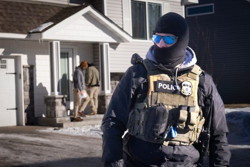 Federal-Agents-Descend-On-Minneapolis-For-Immigration-Enforcement-Operations-0ufe27jf-1
