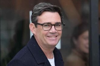 https3A2F2Fd1e00ek4ebabms.cloudfront.net2Fproduction2F17c97d87-4eaa-4fff-8c53-86a20369e0d9