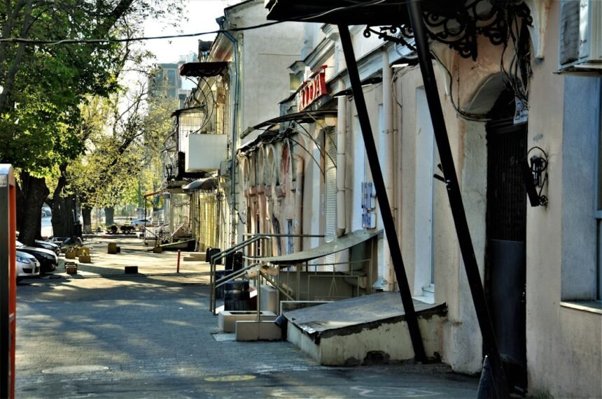 unsplash-onslaught-on-odesa-families-endure-russian-bombardment