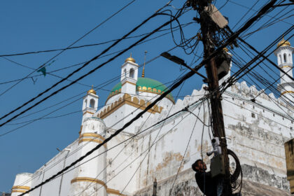 00INT-INDIA-MOSQUE-01-ljfw-mediumSquareAt3X