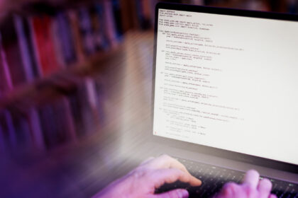 00biz-ai-code-05-hvlk-mediumSquareAt3X-1