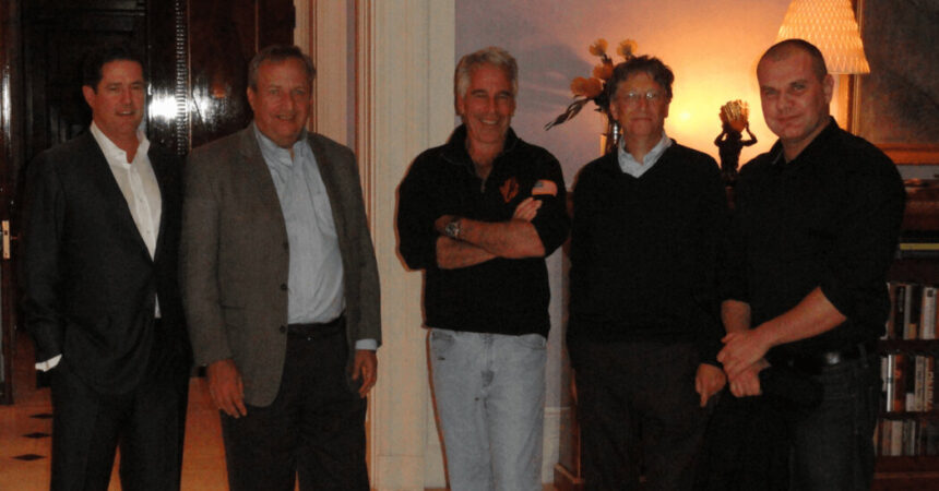 00biz-epstein-microsoft-01-qzhl-facebookJumbo