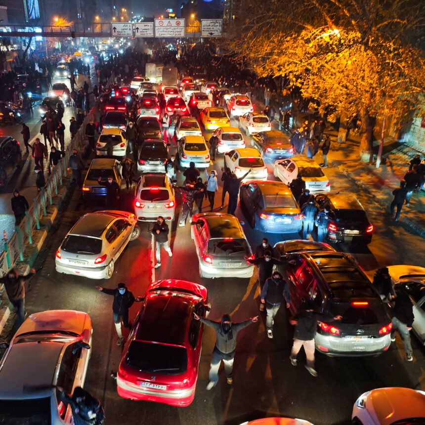 00biz-iran-surveillance-1-wgpc-mediumSquareAt3X-v2