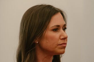 00dc-britt-01-vzkt-mediumSquareAt3X