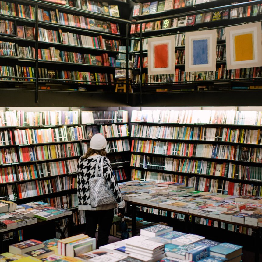 00int-ai-translators-01-lgbp-mediumSquareAt3X