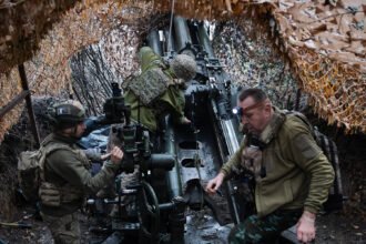 01int-ukraine-talks-01-pwtf-mediumSquareAt3X