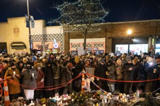 01nat-minn-pretti-01-thkj-mediumSquareAt3X