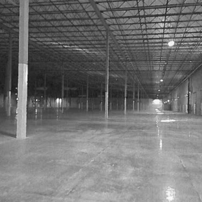 01xp-warehous3-mediumSquareAt3X