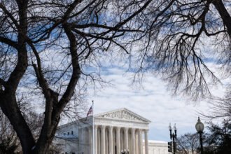 02scotus-insider-hgmf-mediumSquareAt3X