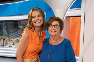 02xp-guthrie1-mediumSquareAt3X