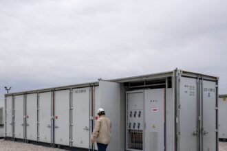 03-newsletter-batteries-top-mediumSquareAt3X