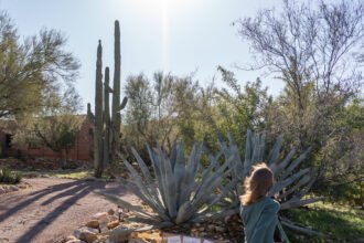 04xp-guthrie-qcwl-mediumSquareAt3X