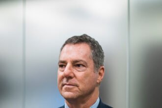 05db-karp-mcqb-mediumSquareAt3X