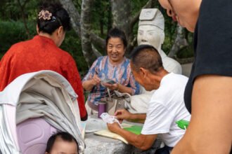 05int-theworld-birthrates-top-hgkp-mediumSquareAt3X-v2