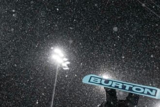 05olympics-fast-photos-snowboard-halfpipe-women-bpvz-mediumSquareAt3X-v2