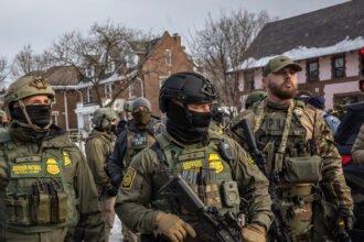 06biz-google-2-kfbl-mediumSquareAt3X