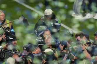 09db-superbowl-zjhk-mediumSquareAt3X