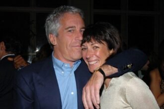 09dc-maxwell-photo-kjlb-mediumSquareAt3X