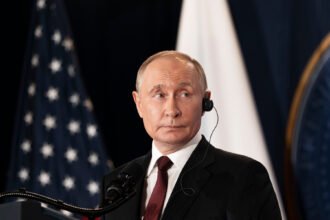 10biz-Russia-Epstein-1-01-zbgq-mediumSquareAt3X