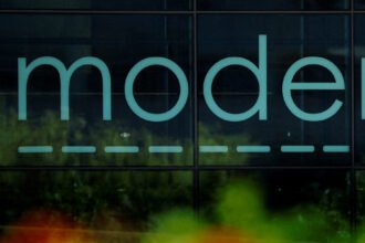 10hs-moderna-gzvj-mediumSquareAt3X