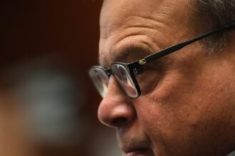 11DC-OLSEN-02-mediumSquareAt3X