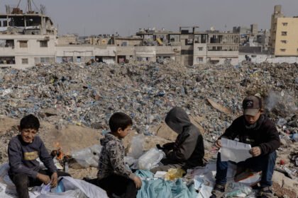 12Gaza-Funds-01-jqlv-mediumSquareAt3X