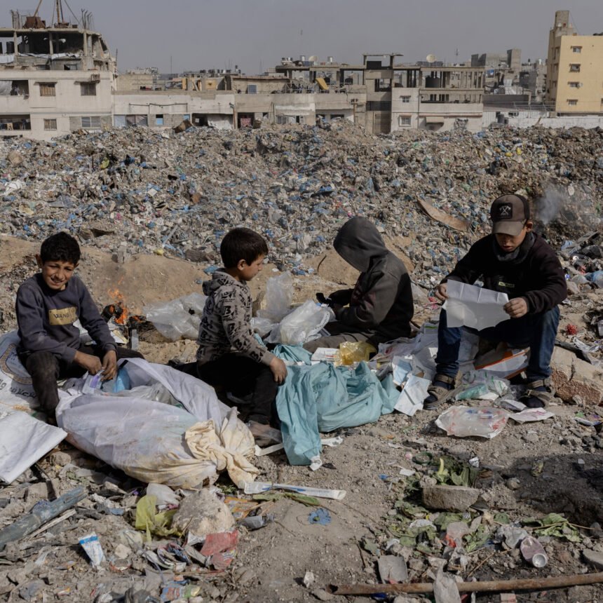 12Gaza-Funds-01-jqlv-mediumSquareAt3X