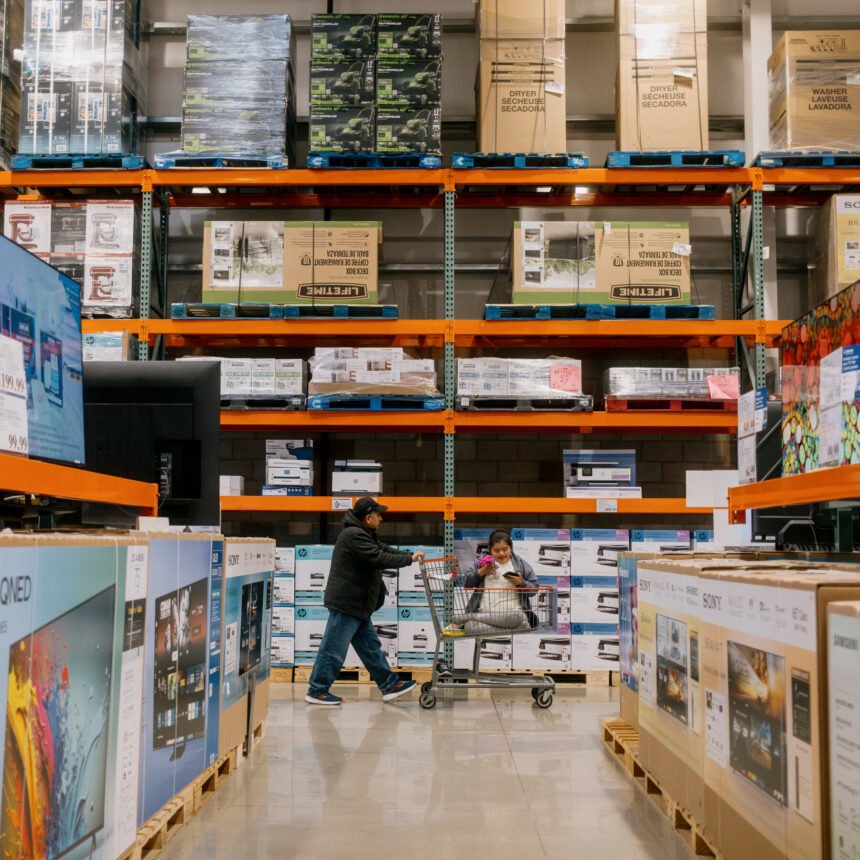 12dc-tariffs-jlvq-mediumSquareAt3X