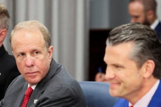 13dc-faa-elpaso-kbmf-mediumSquareAt3X