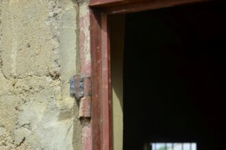 13int-nigeria-toops-1-zfkb-mediumSquareAt3X