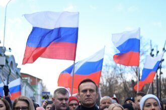 14int-navalny-zcqg-mediumSquareAt3X