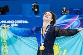 14int-olympics-firstgolds-topart-jtqv-mediumSquareAt3X