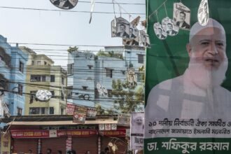 15INT-BANGLADESH-STUDENTS-hmfv-mediumSquareAt3X