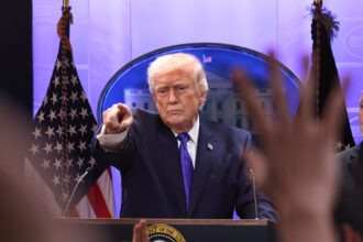 20pol-gop-tariff01-photo-gjmt-mediumSquareAt3X-1